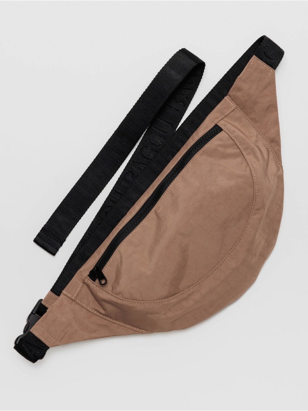 NWOT Baggu Crescent Fanny Pack - Cocoa